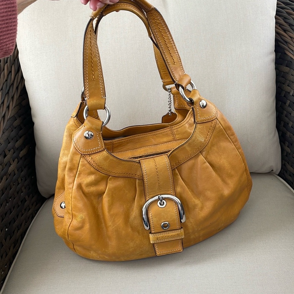Coach Vintage Large Hobo Shoulder Bag